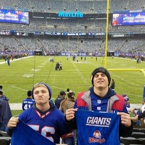 Meet your Posher, Evan